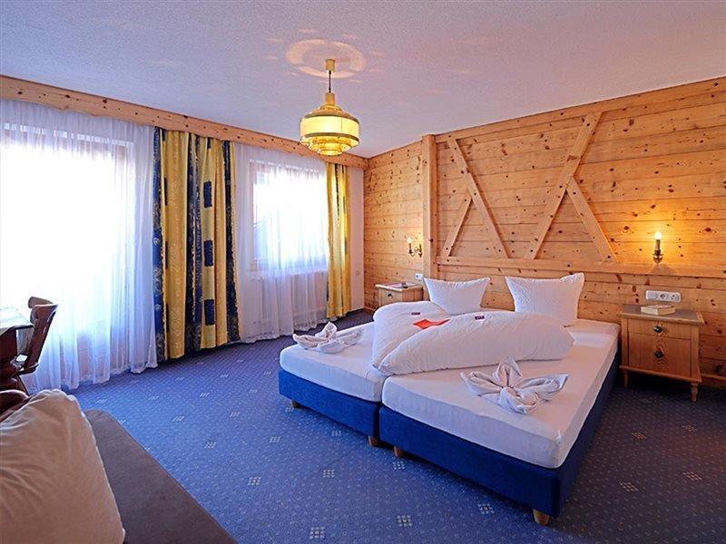 Traube Hotel Fliess